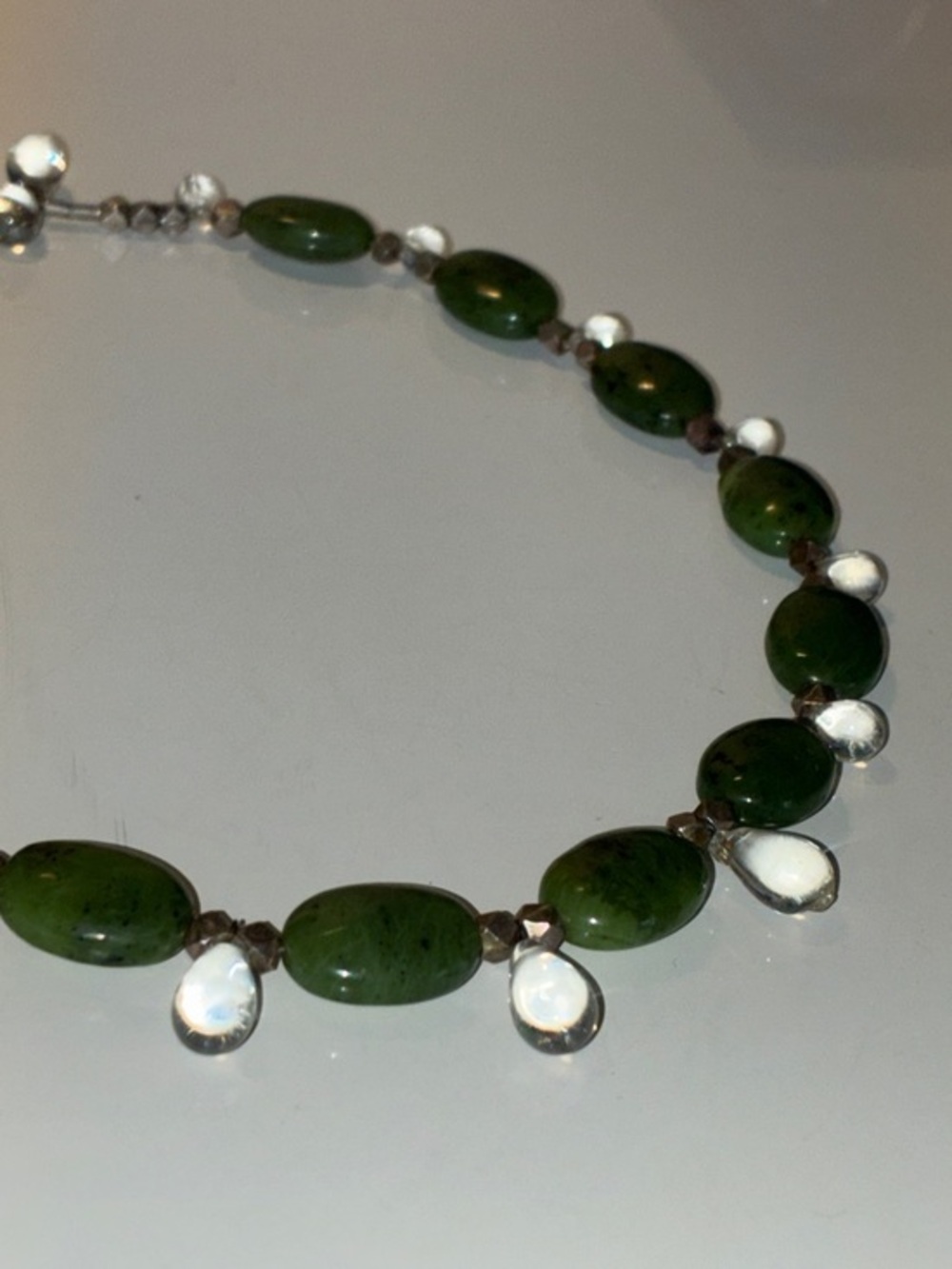 VTG 925 Natural Stone Green Jasper w/ Molded Glass Dew Tear Drop Beaded Necklace